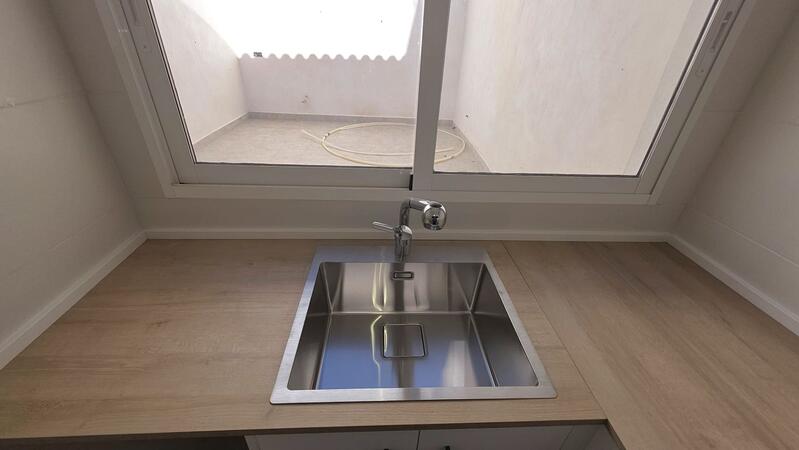 3 bedroom Townhouse for sale