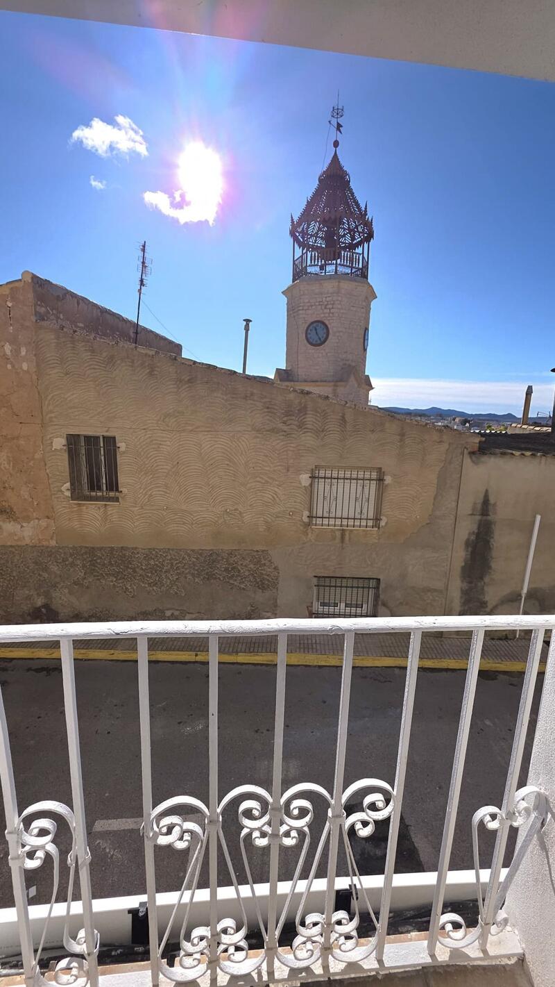 3 bedroom Townhouse for sale