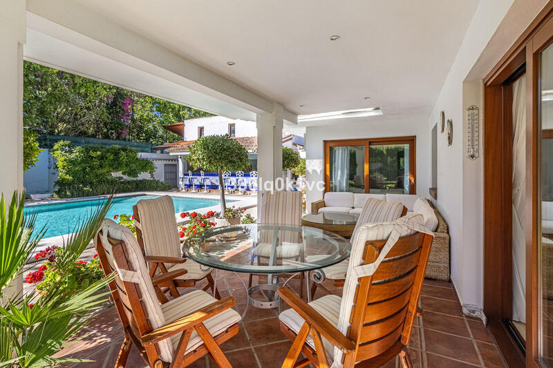 5 bedroom Villa for sale