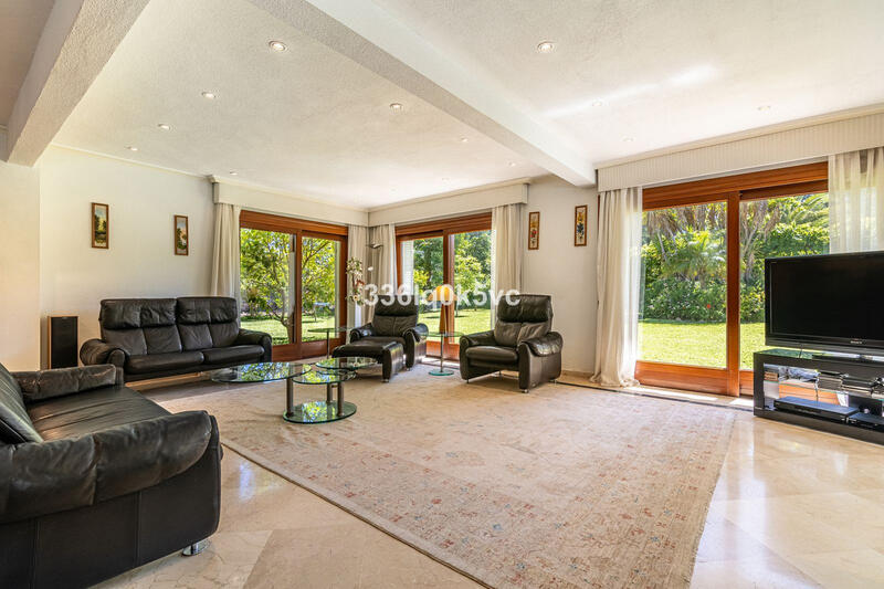 5 bedroom Villa for sale