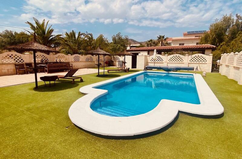 4 bedroom Villa for sale