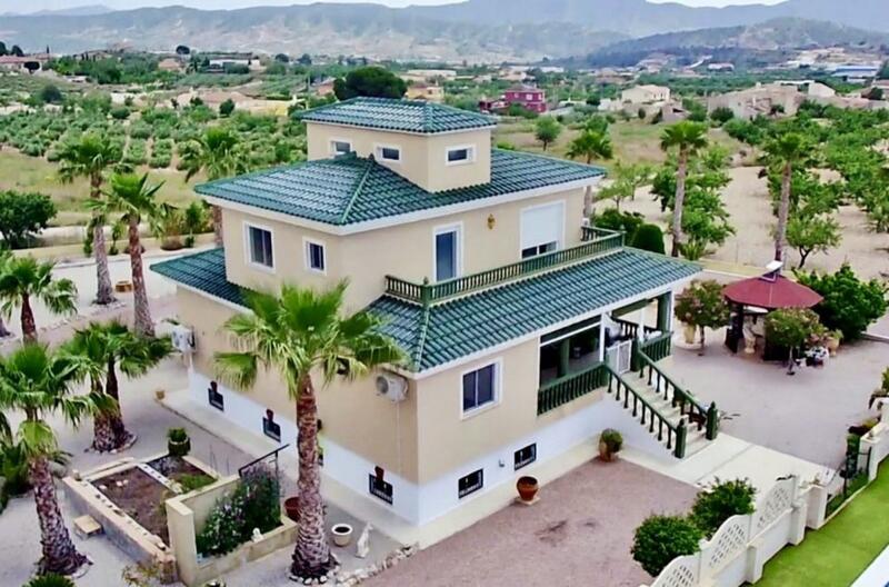 4 bedroom Villa for sale