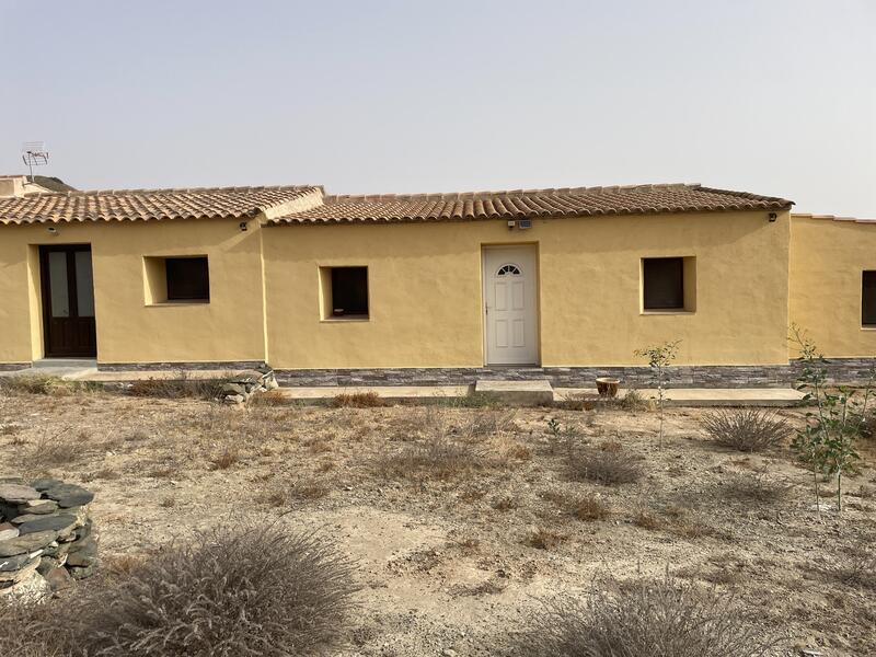 6 Cuarto Casa de Campo en venta
