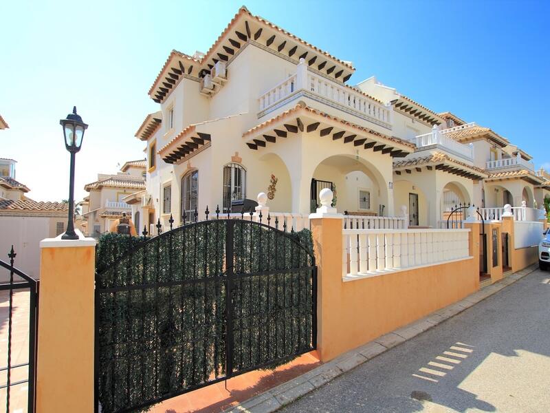 городская тюрьма продается в Cabo Roig, Alicante