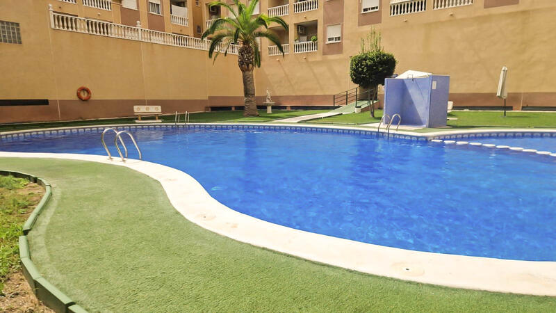 Appartement zu verkaufen in Torrevieja, Alicante