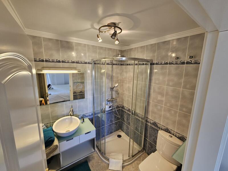 3 bedroom Apartment for sale