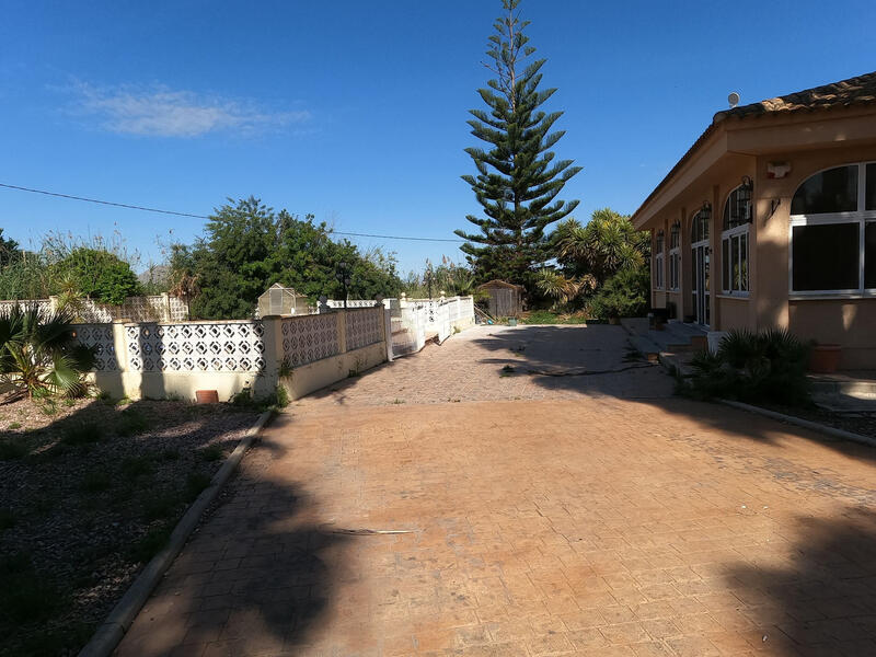 4 bedroom Villa for sale