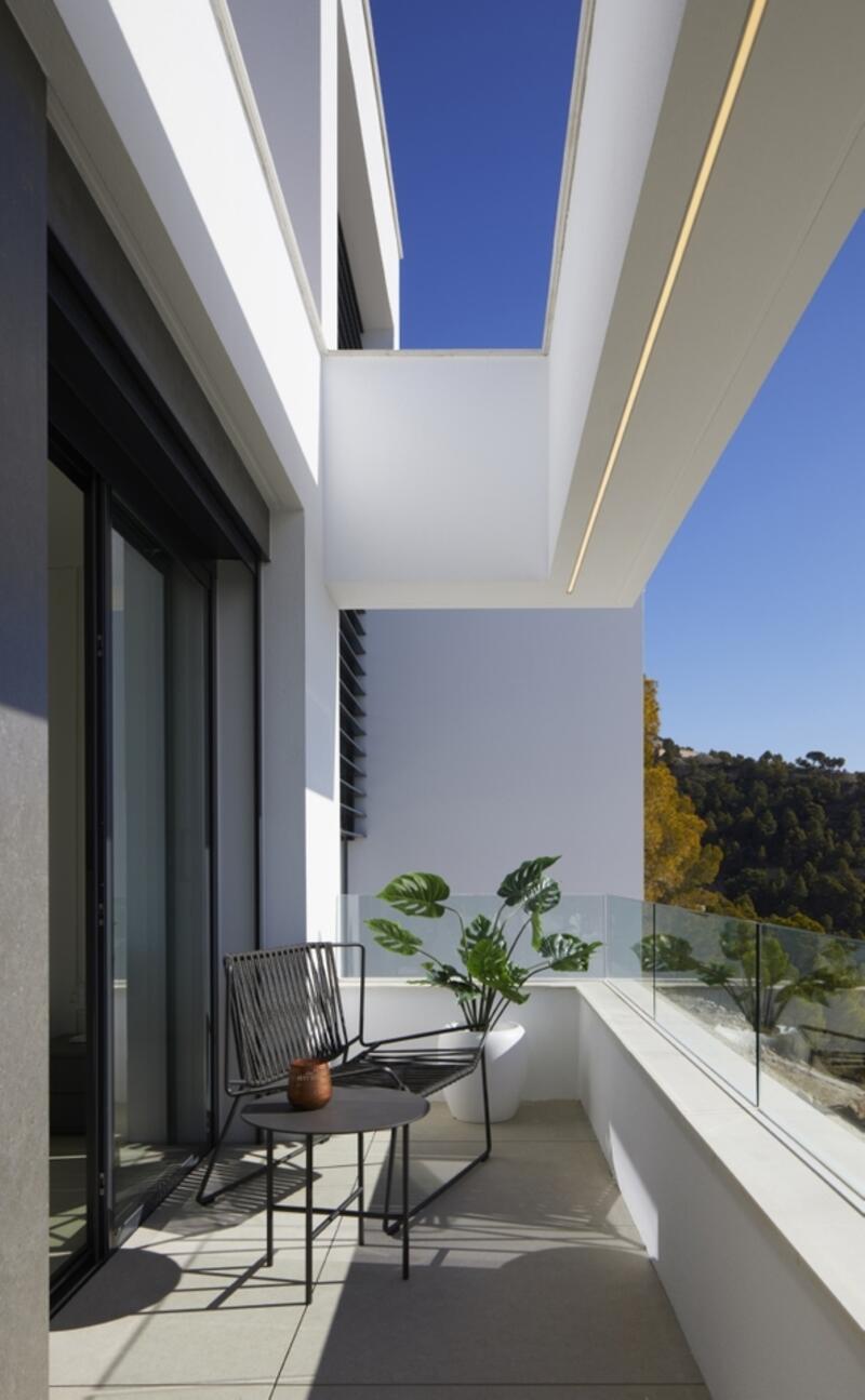 4 bedroom Apartment for sale