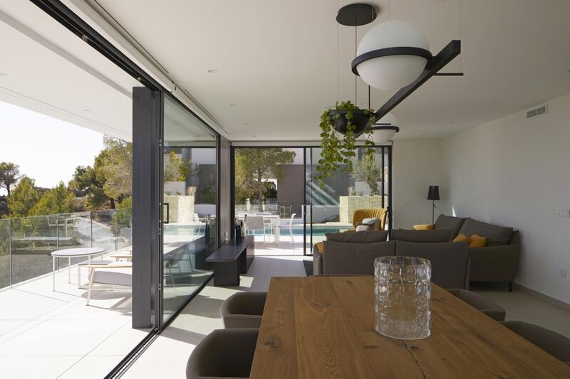 4 bedroom Apartment for sale