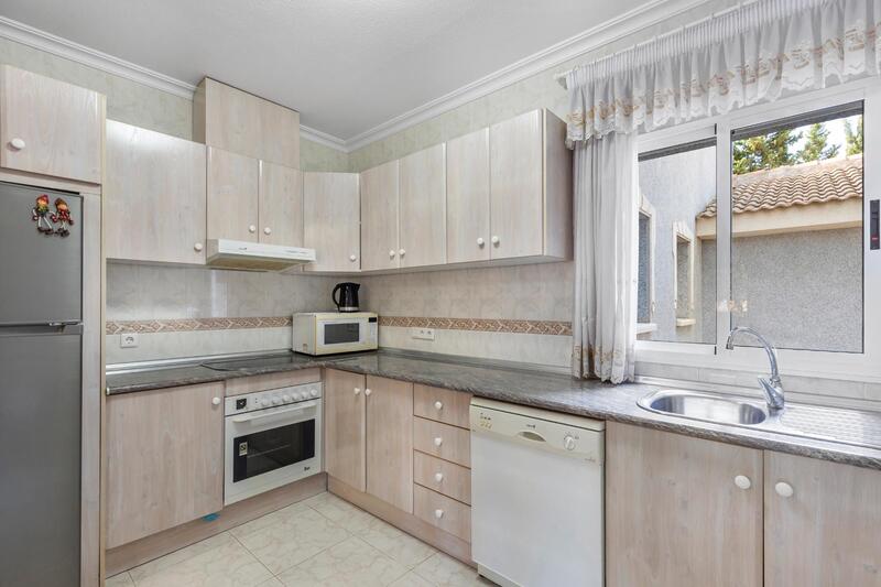5 спальная комната вилла продается