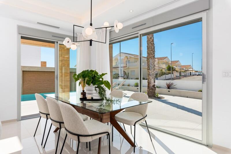 4 bedroom Apartment for sale 4 bedroom Apartment for sale