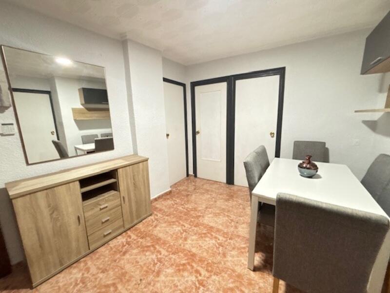 Leilighet for langtidsleie i Petrer, Alicante