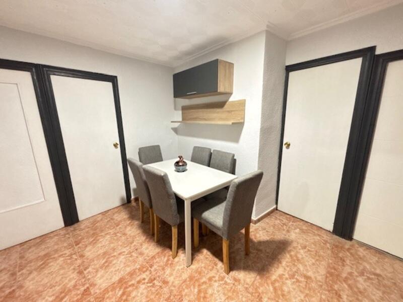 3 slaapkamer Appartement voor lange termijn huur 3 slaapkamer Appartement voor lange termijn huur