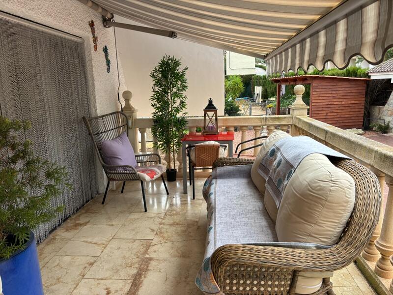 6 bedroom Villa for sale