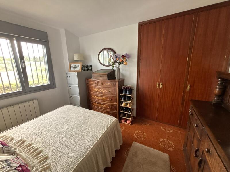 6 bedroom Villa for sale