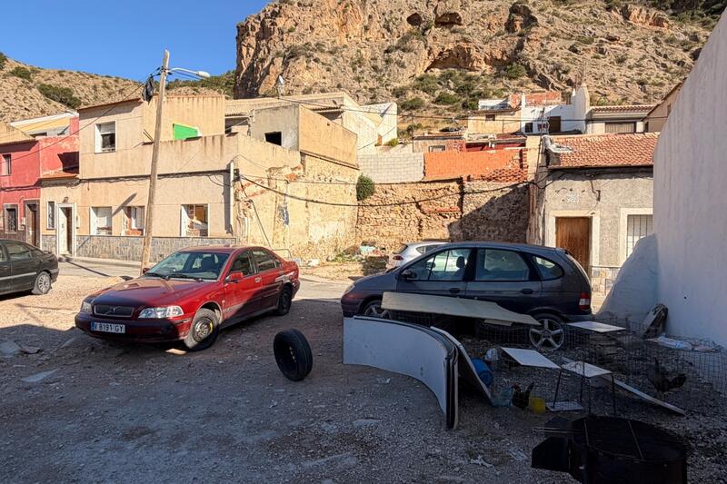 Jord til salg i Redovan, Alicante