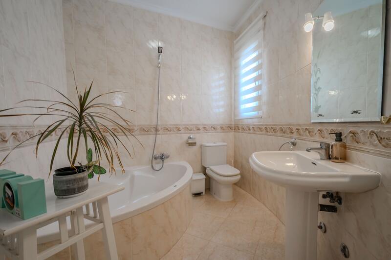 3 bedroom Villa for sale 3 bedroom Villa for sale
