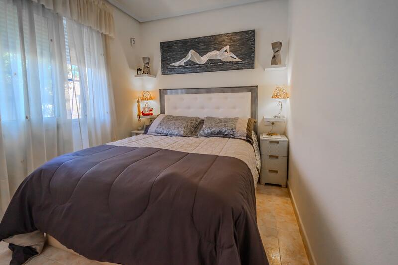 2 slaapkamer Villa Te koop 2 slaapkamer Villa Te koop