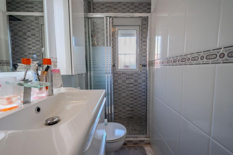 2 slaapkamer Villa Te koop 2 slaapkamer Villa Te koop