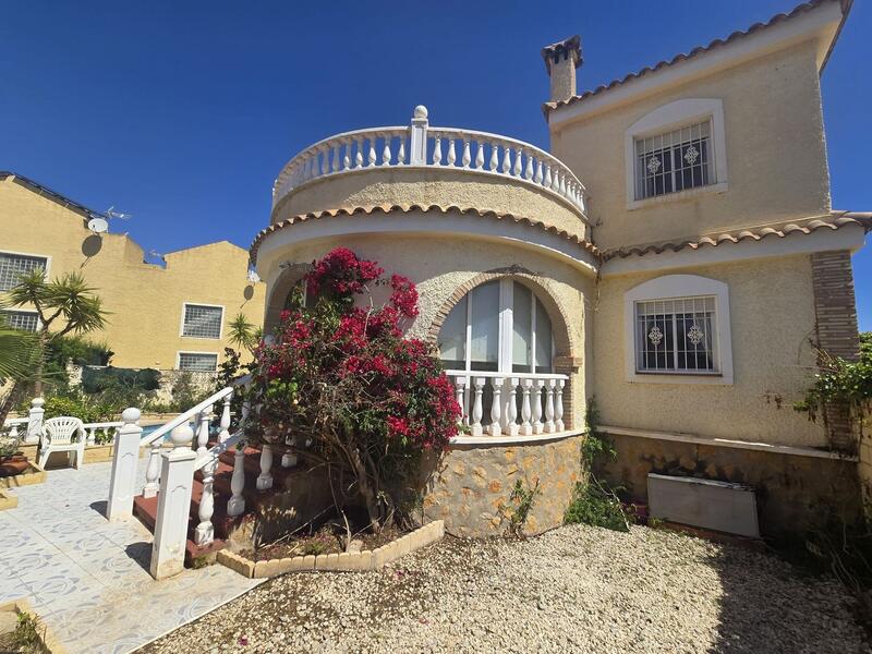 5 bedroom Villa for sale