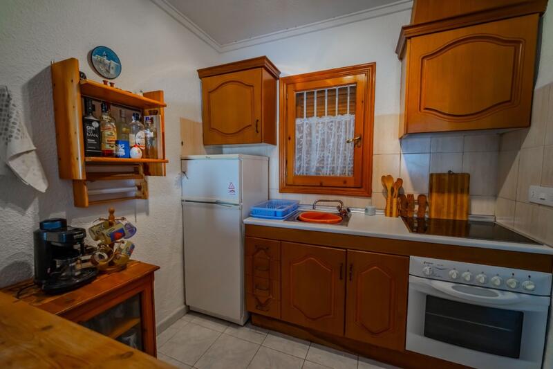 3 спальная комната городская тюрьма продается
