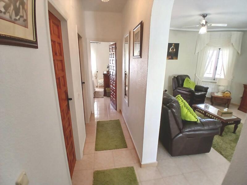 3 Schlafzimmer Villa zu verkaufen 3 Schlafzimmer Villa zu verkaufen
