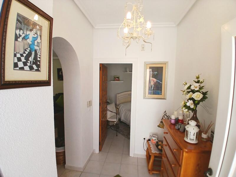 3 Schlafzimmer Villa zu verkaufen 3 Schlafzimmer Villa zu verkaufen