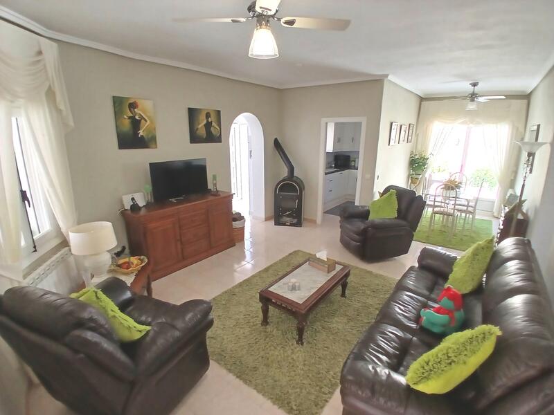 3 Schlafzimmer Villa zu verkaufen 3 Schlafzimmer Villa zu verkaufen