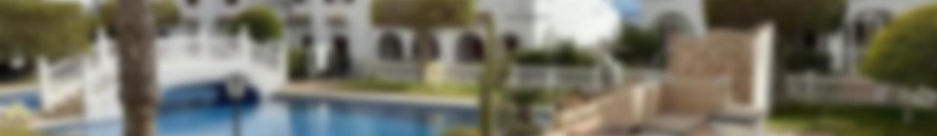 3 slaapkamer Gezinswoning Te koop