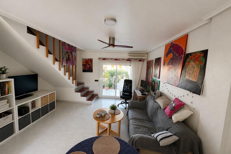 3 slaapkamer Gezinswoning Te koop