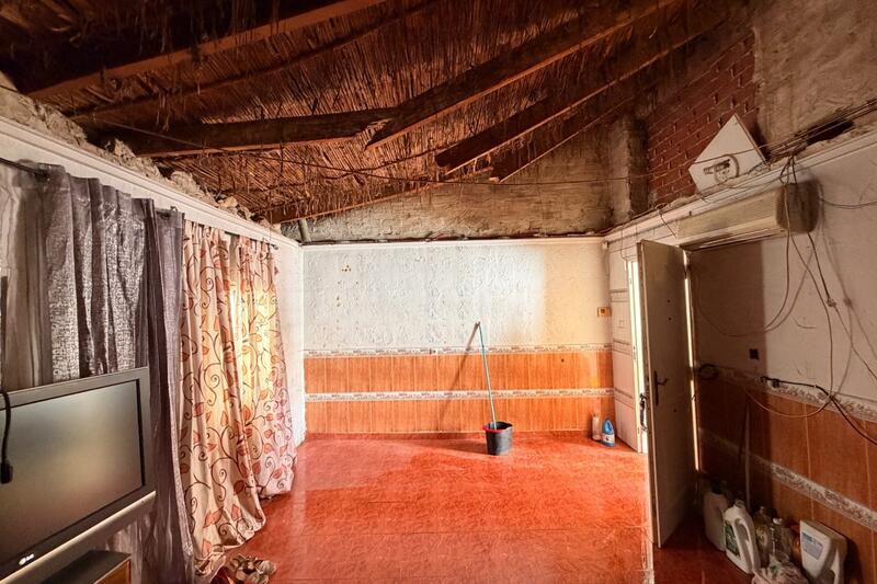 4 slaapkamer Gezinswoning Te koop 4 slaapkamer Gezinswoning Te koop