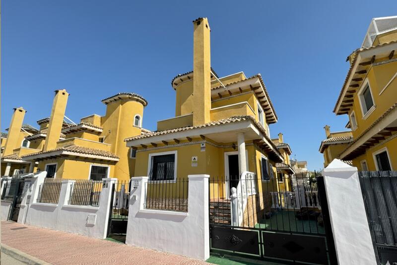 Villa for sale in Ciudad Quesada, Alicante