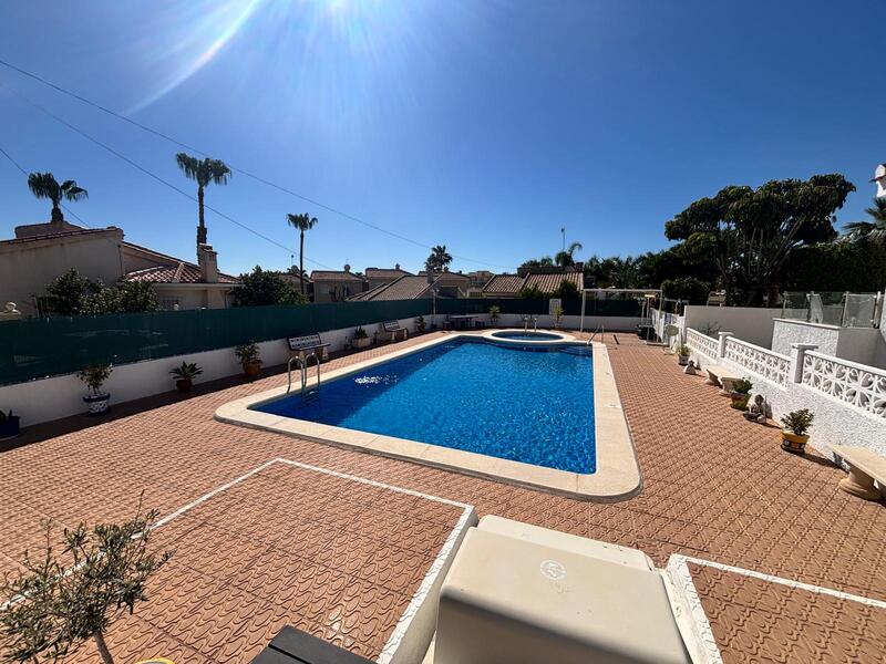 2 sovrum Villa till salu 2 sovrum Villa till salu
