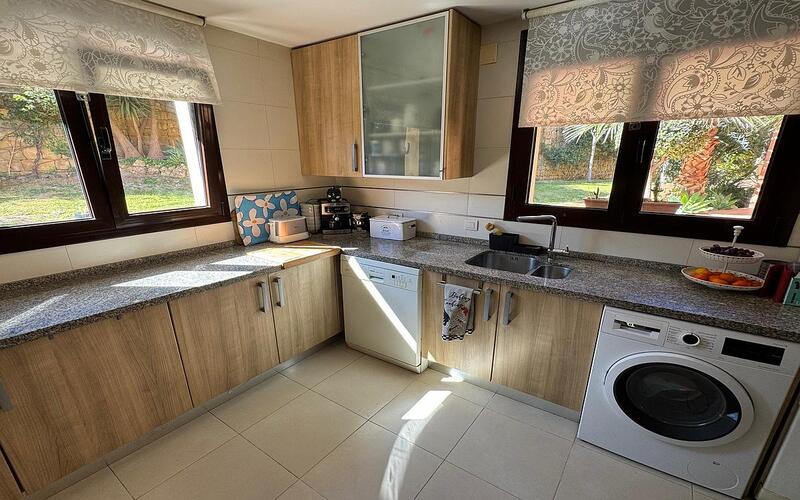 4 bedroom Townhouse for sale 4 bedroom Townhouse for sale