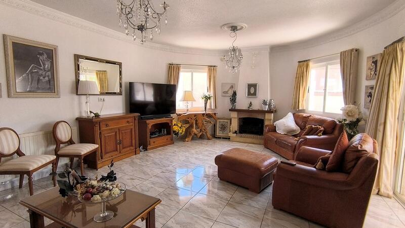 4 bedroom Villa for sale