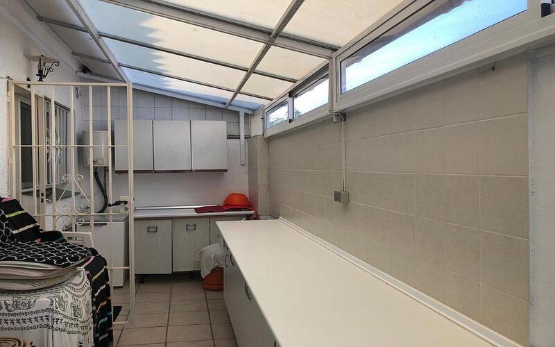 3 Schlafzimmer Villa zu verkaufen 3 Schlafzimmer Villa zu verkaufen