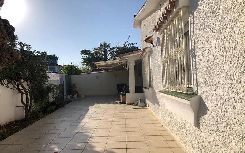 3 Schlafzimmer Villa zu verkaufen 3 Schlafzimmer Villa zu verkaufen
