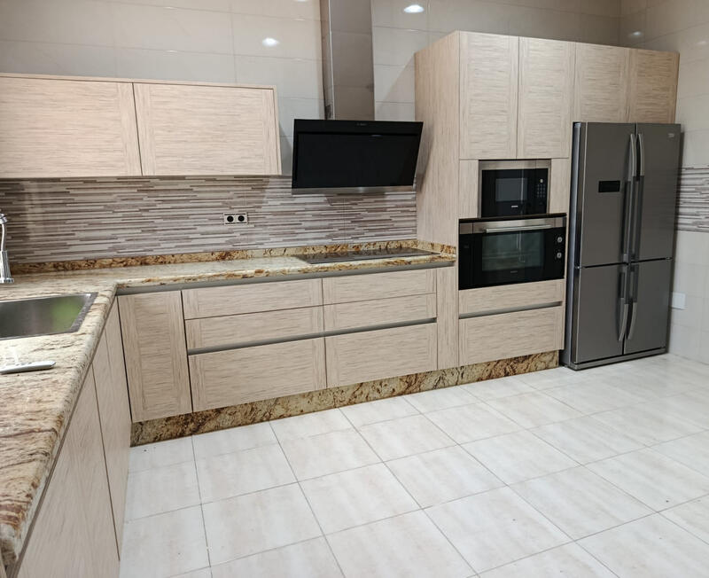 4 Cuarto Villa en venta