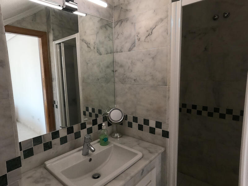 2 bedroom Apartment for sale 2 bedroom Apartment for sale