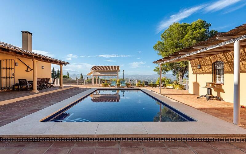 4 bedroom Country House for sale 4 bedroom Country House for sale