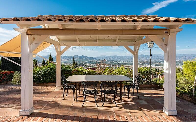 4 bedroom Country House for sale 4 bedroom Country House for sale