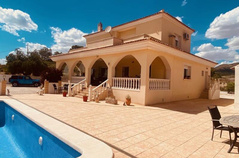 4 bedroom Villa for sale 4 bedroom Villa for sale