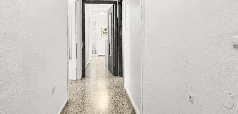 4 bedroom Apartment for sale