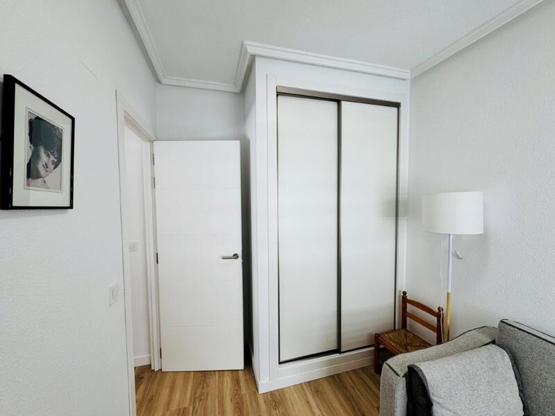 2 slaapkamer Appartement Te koop 2 slaapkamer Appartement Te koop