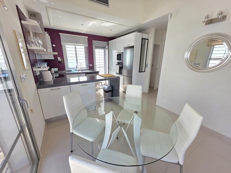 2 Schlafzimmer Villa zu verkaufen 2 Schlafzimmer Villa zu verkaufen