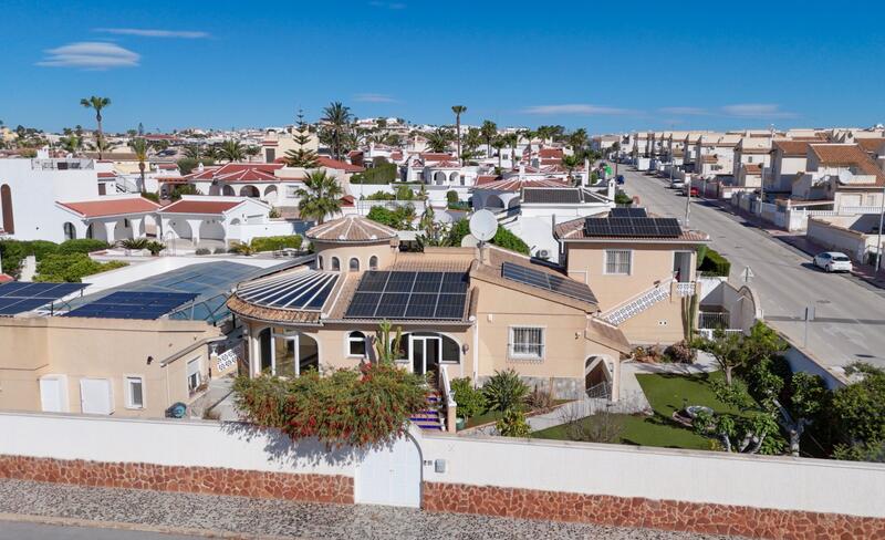 Villa à vendre dans Ciudad Quesada, Alicante Villa à vendre dans Ciudad Quesada, Alicante