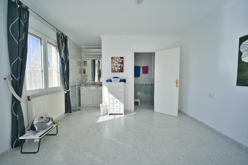 4 chambre Villa à vendre 4 chambre Villa à vendre