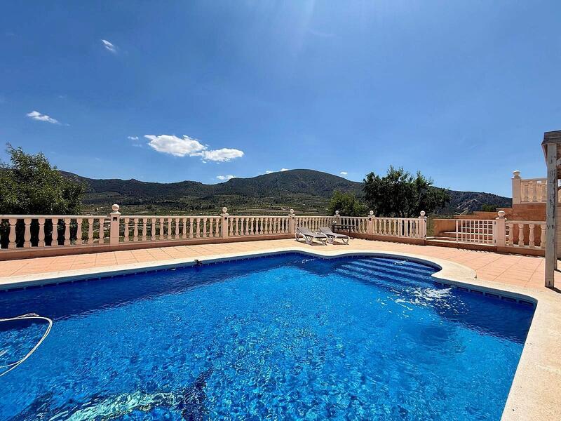 4 Cuarto Villa en venta