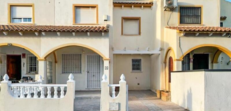 Townhouse for sale in Orihuela Costa, Alicante