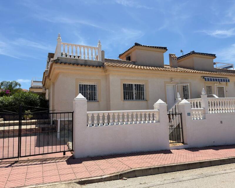 Villa for sale in Benijófar, Alicante